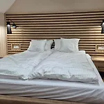 Black Hill Pod Zielencem Boho Nr6 Z Sauna Horská chata Duszniki Zdrój